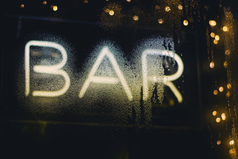 バー（bar）で素敵な男性に出会うための方法